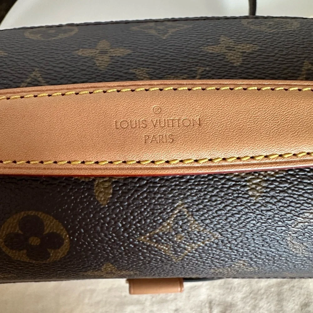 Louis Vuitton Pochette Metis - Picture 4 of 8